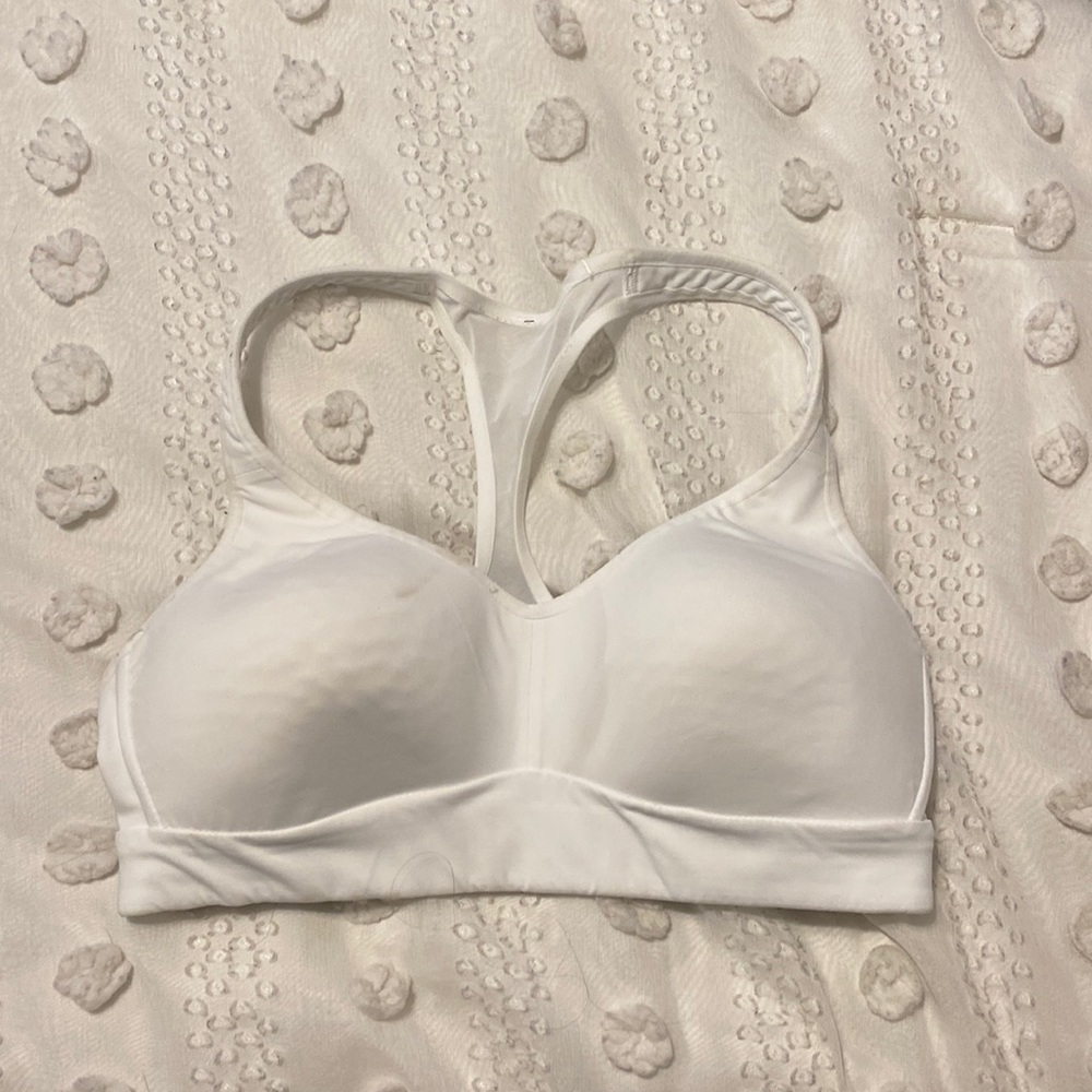 Lululemon Bra, Size 8, worn once, White, comes with built in pads